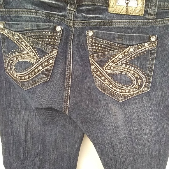 L A Idol Pants Womens Capris Blue Jeans Embroidery Rhinestones Size 31"/22ins - Picture 7 of 10